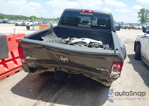 2018 Ram 1500 Big Horn 4X4 5'7 Box from USA, damaged, VIN 3C6RR7LG7JG230556